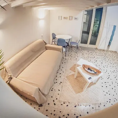 Casa Tremar - Flat With Roof In Mondello Palermo